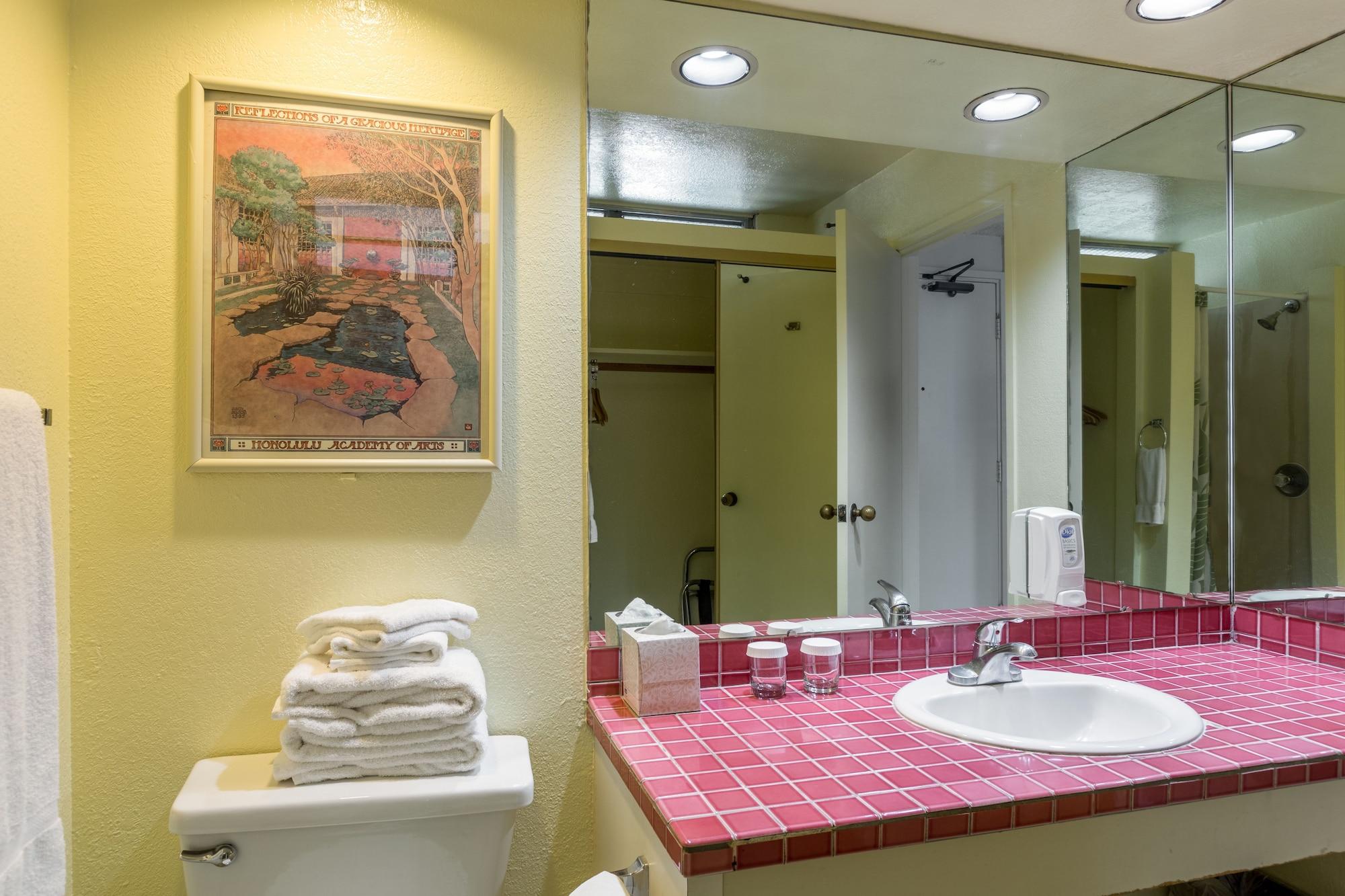 Kuhio Banyan Hotel Хонолулу Екстериор снимка