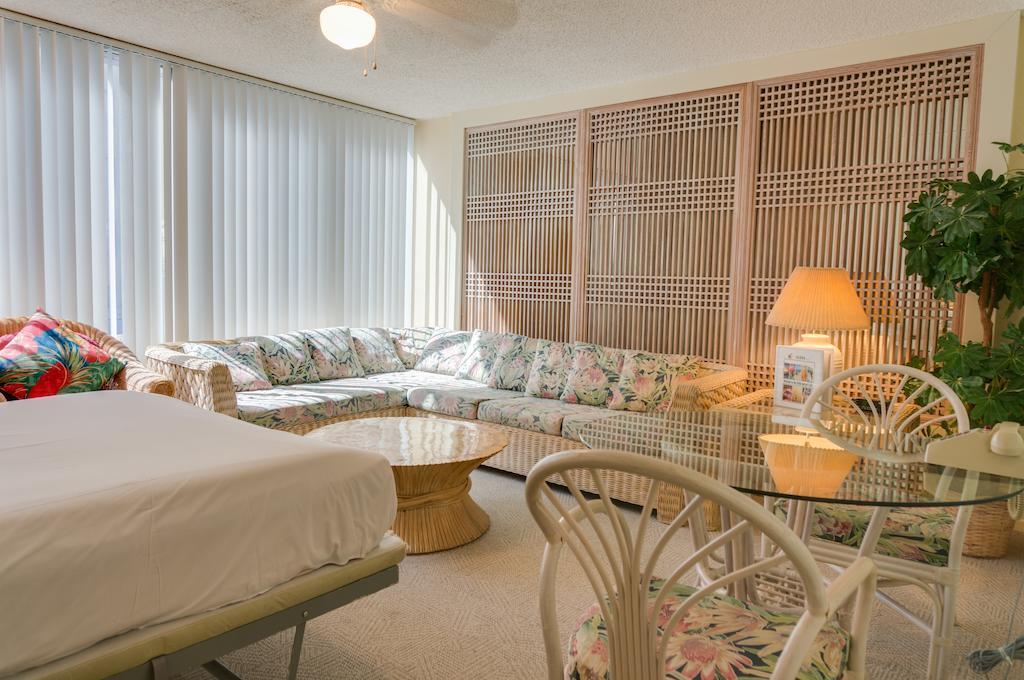 Kuhio Banyan Hotel Хонолулу Екстериор снимка