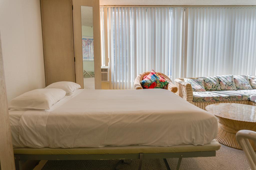 Kuhio Banyan Hotel Хонолулу Екстериор снимка