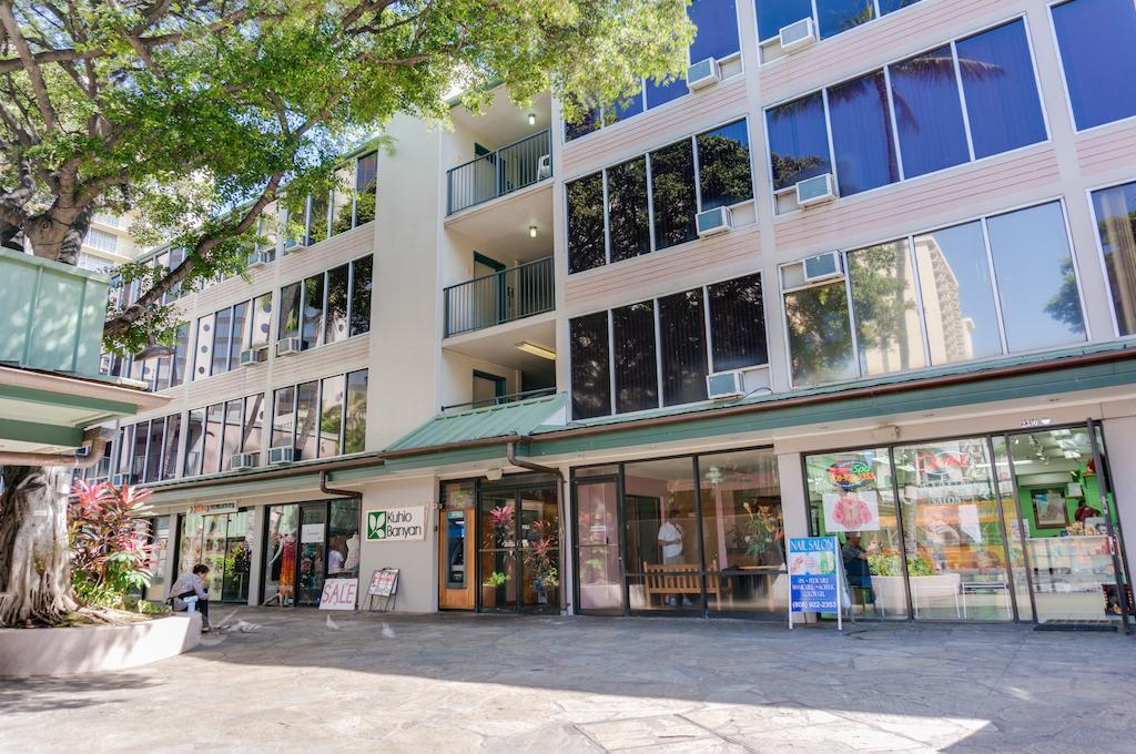 Kuhio Banyan Hotel Хонолулу Екстериор снимка